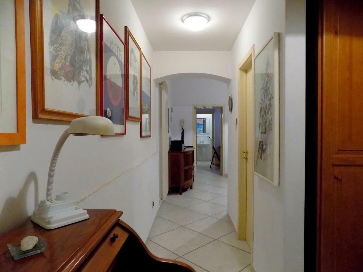 Wonderful Apartment - 5 Minutes Walking From The Beach Bari Exterior photo